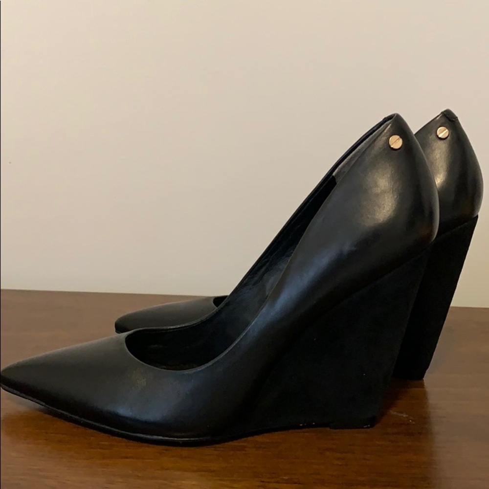 Rachel Roy black shoes
